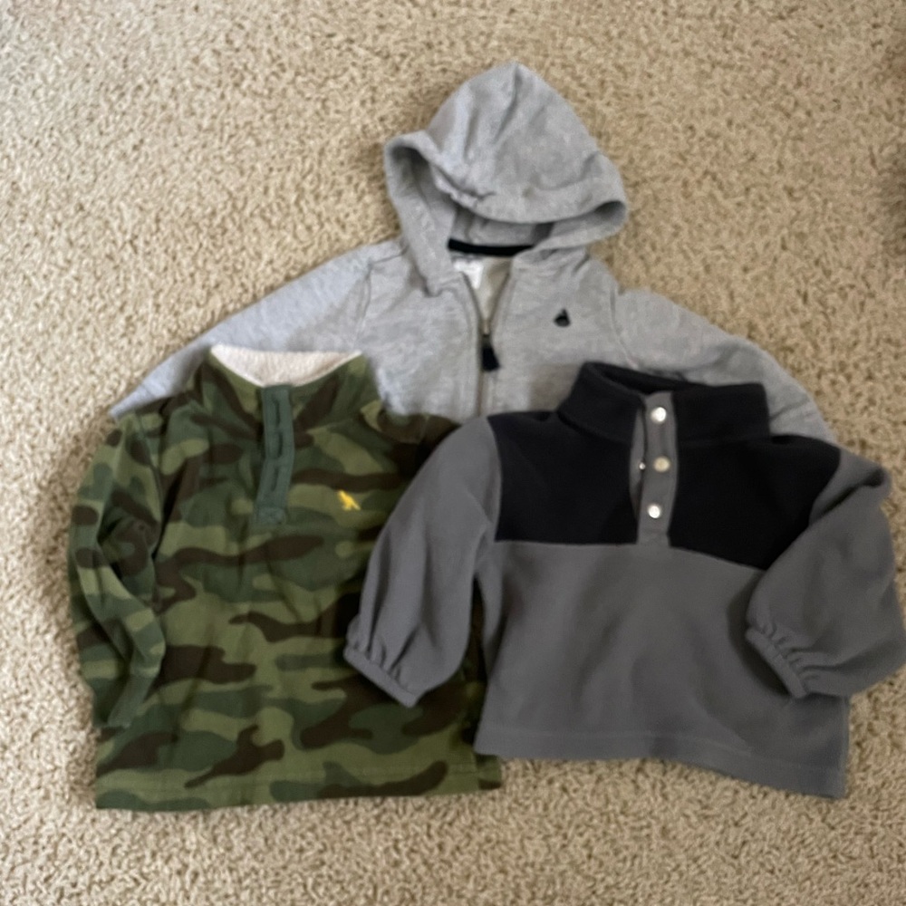 Boys 6-9m sweater lot